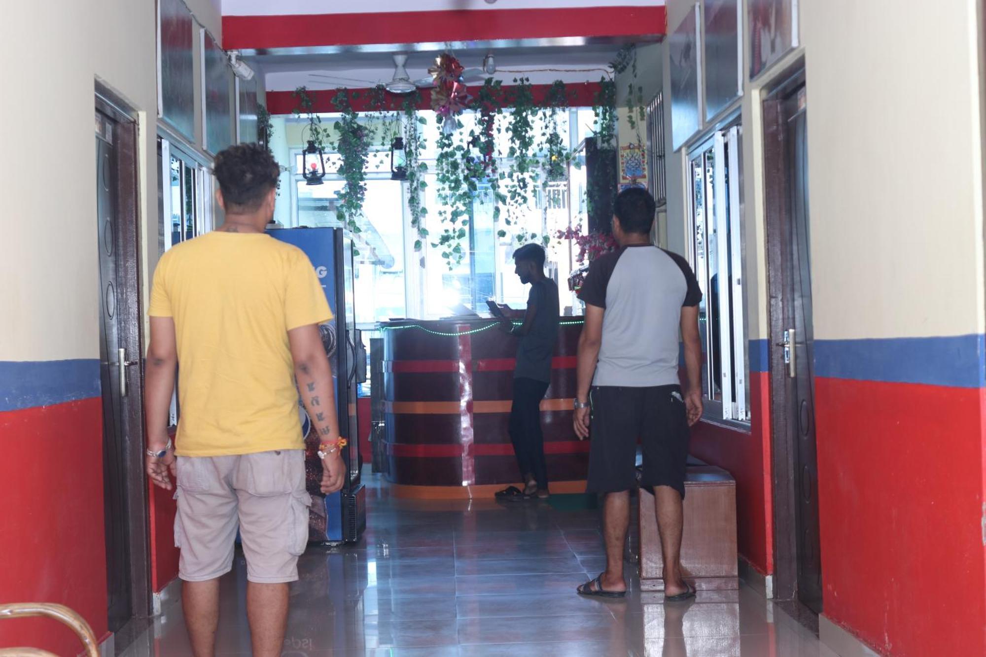Punjabi Dhaba Lodge & Restaurant Rummindei ภายนอก รูปภาพ