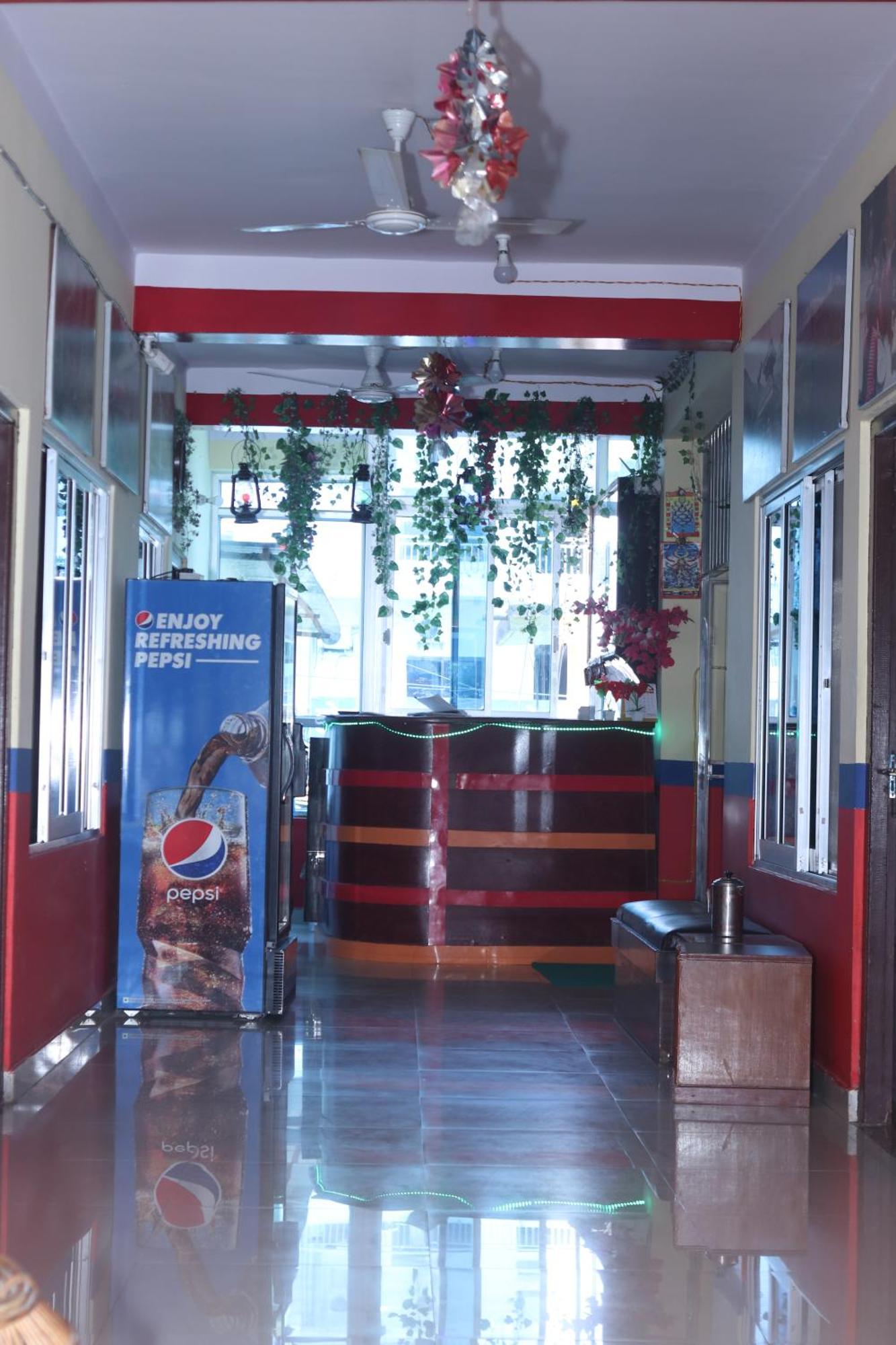 Punjabi Dhaba Lodge & Restaurant Rummindei ภายนอก รูปภาพ